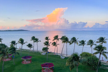 Isla Del Encaanto - Vacation Rental Homes in Fajardo: The Rising Sun