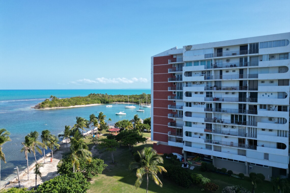 Isla Del Encanto - Vacation Rental Homes in Fajardo: The Rising Sun